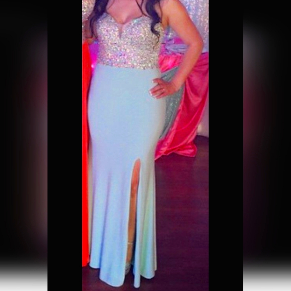 Illusions prom dress size 6
